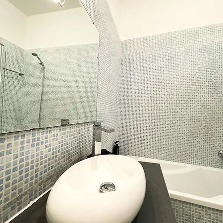 Kalma - Azuni Piazza Jenne * Cagliari